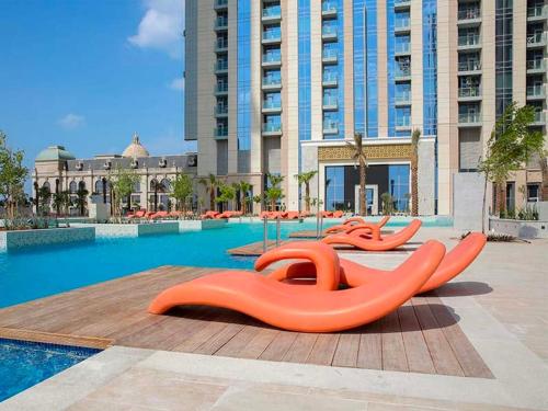 Luxury 2BR Canal front & Burj Khalifa views- High Floor in Jumeirah Luxury 2BR Canal front & Burj Khalifa views- High Floor in Jumeirah