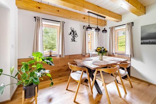 Šumavské Hájenky - Lipno (Sumavske Hajenky - Lipno) in Horni Plana Šumavské Hájenky - Lipno (Sumavske Hajenky - Lipno) in Horni Plana