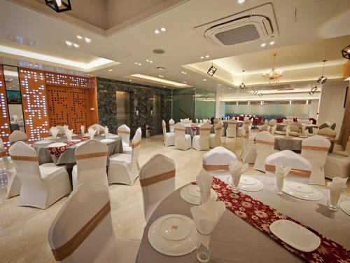 Ruang perjamuan, Sylhet Paradise Inn in Sylhet Ruang perjamuan, Sylhet Paradise Inn in Sylhet