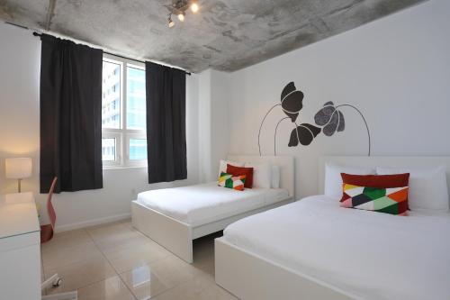 Hotel Design District Midtown Apartments by NUOVO
