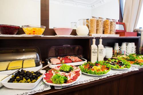 Food and beverages, Upper Room Hotel in Charlottenburg Food and beverages, Upper Room Hotel in Charlottenburg