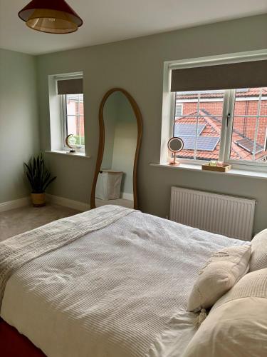 Stylish double room females and couples only in High Harrogate Stylish double room females and couples only in High Harrogate