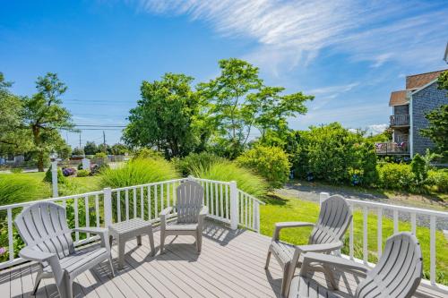 128 Lower County Road Dennis - The Moor-a-Sea in West Dennis (MA) 128 Lower County Road Dennis - The Moor-a-Sea in West Dennis (MA)