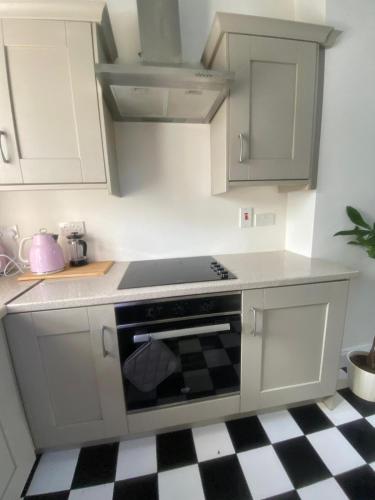 Kitchen, The Little Pink Cottage in Cashel Kitchen, The Little Pink Cottage in Cashel