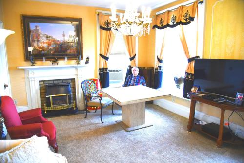 The Noble Waterfront Apartment Suites in Brockville (ON) The Noble Waterfront Apartment Suites in Brockville (ON)