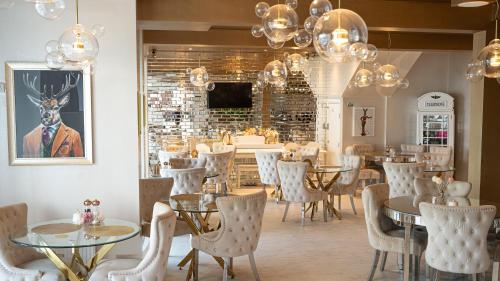 Restaurant, The Feather's Hotel Newquay in Newquay Restaurant, The Feather's Hotel Newquay in Newquay