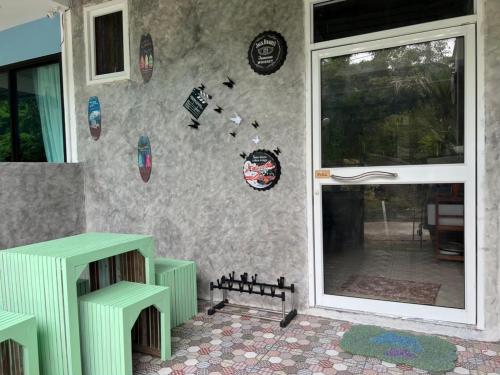 Balcony/terrace, Baan Bua Talay in Samed City Center Balcony/terrace, Baan Bua Talay in Samed City Center