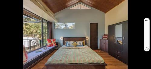Pawana Lakeside villa in Vagheshwar Pawana Lakeside villa in Vagheshwar