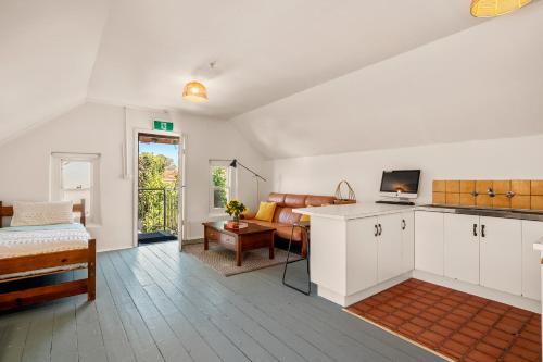 Tranquil Treehouse in Fairfield Tranquil Treehouse in Fairfield