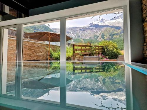 Amber Ski-in/out Hotel & Spa in Saas-Fee Amber Ski-in/out Hotel & Spa in Saas-Fee