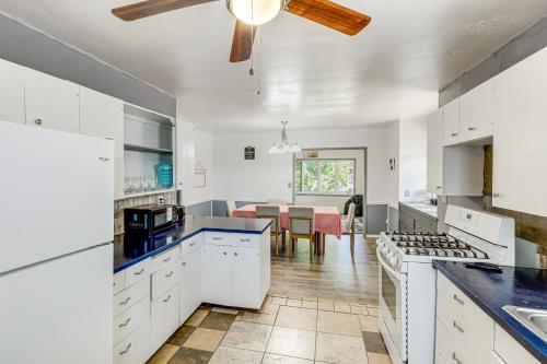 Quaint Family Retreat in Fairbury! in Washington Quaint Family Retreat in Fairbury! in Washington