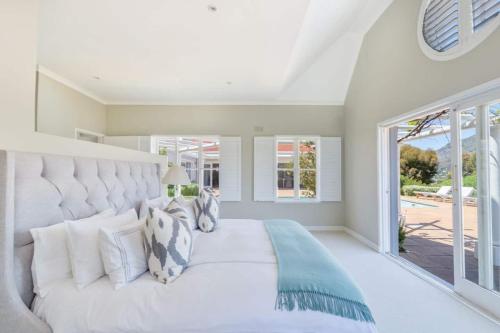 Sublime Five Bed Property In Glorious Setting