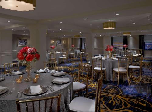 Meeting room / ballrooms, The Allegro Royal Sonesta Hotel Chicago Loop in Chicago (IL) Meeting room / ballrooms, The Allegro Royal Sonesta Hotel Chicago Loop in Chicago (IL)