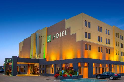 Vista Exterior, iHOTEL & Conference Centre Red Deer in Red Deer (AB) Vista Exterior, iHOTEL & Conference Centre Red Deer in Red Deer (AB)