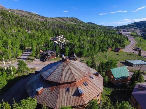 在meiguo.com看到的Brian Head Dream Ski Condo的介绍图片