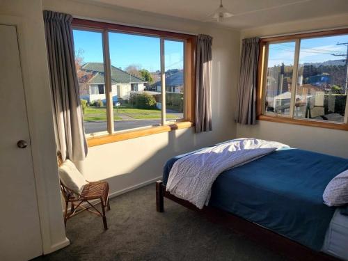 Sunny 3 bedroom house, huge deck and new bathroom in West Dunedin Sunny 3 bedroom house, huge deck and new bathroom in West Dunedin