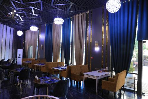 餐廳, Shedevr Plaza Navoiy in 納沃伊 餐廳, Shedevr Plaza Navoiy in 納沃伊