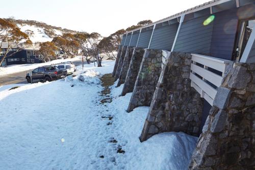 This photo about Altitude - The Lodge Smiggins shared on HyHotel.com