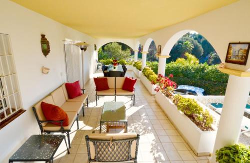 A lovely family villa with heated pool in La Sierrezuela A lovely family villa with heated pool in La Sierrezuela