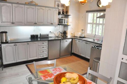 A lovely family villa with heated pool in La Sierrezuela A lovely family villa with heated pool in La Sierrezuela