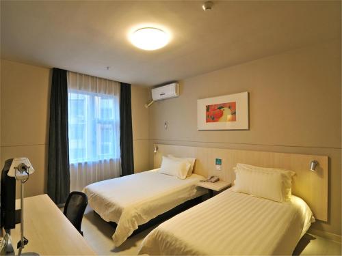 This photo about Jinjiang Inn – International Convention and Exhibition Center, Huandao Road shared on HyHotel.com
