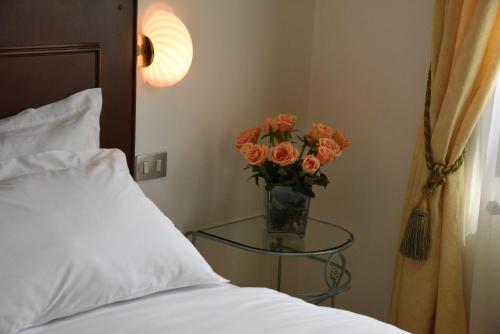 Hotel Livio near Brescia Gabriele D'Annunzio airport Hotel Livio near Brescia Gabriele D'Annunzio airport