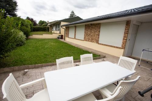 Le Luma - Maison 6 prs - Jardin - Ping-Pong in Noisiel Le Luma - Maison 6 prs - Jardin - Ping-Pong in Noisiel
