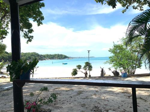 Koh Samed Lungdam Hutbeach เกาะเสม็ดลุงดำฮัทบีช in أو تيان Koh Samed Lungdam Hutbeach เกาะเสม็ดลุงดำฮัทบีช in أو تيان