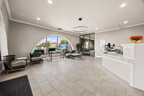 לובי, Heritage Inn Express Roseville in רוסויל(סי אי) לובי, Heritage Inn Express Roseville in רוסויל(סי אי)