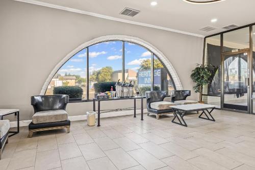 לובי, Heritage Inn Express Roseville in רוסויל(סי אי) לובי, Heritage Inn Express Roseville in רוסויל(סי אי)