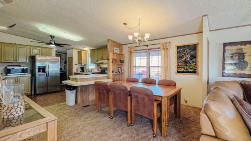 المرافق, Desert View Retreat - Sleeps 22, Game Garage, Near Skywalk & Lake Mead in Meadview المرافق, Desert View Retreat - Sleeps 22, Game Garage, Near Skywalk & Lake Mead in Meadview