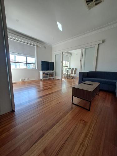 Fantastic Three Bedroom Home Close to City and Airport in 福克納 Fantastic Three Bedroom Home Close to City and Airport in 福克納