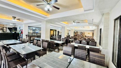 La Carmela de Boracay Hotel near Bulabog Beach La Carmela de Boracay Hotel near Bulabog Beach