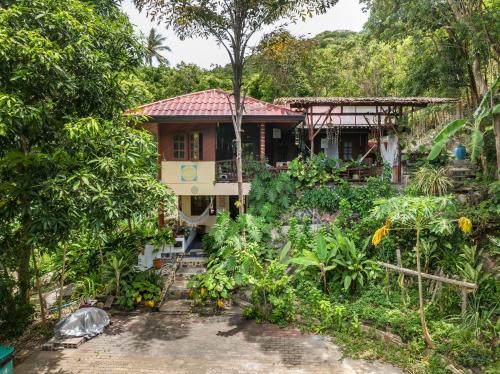 Slow-Down Homestay Koh Tao 1 in Tanote Bay Slow-Down Homestay Koh Tao 1 in Tanote Bay