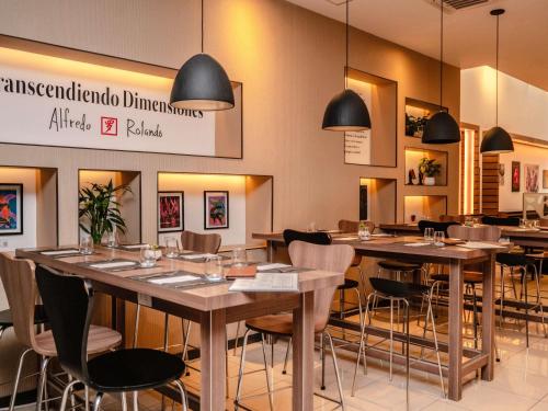 Restaurant, ibis Lima Larco Miraflores in Lima Restaurant, ibis Lima Larco Miraflores in Lima