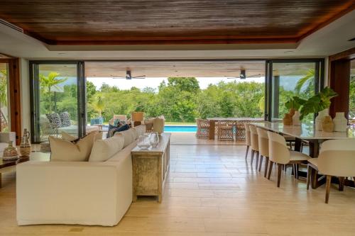 Villa Libertad, amazing pool ,modern design in لارومانا Villa Libertad, amazing pool ,modern design in لارومانا