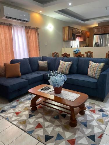 Comfortable home in San Fernando in San Fernando Comfortable home in San Fernando in San Fernando
