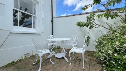 Kert, Devon, Sleeps 5, beaches, dog friendly, log burner in Bideford Városközpont Kert, Devon, Sleeps 5, beaches, dog friendly, log burner in Bideford Városközpont