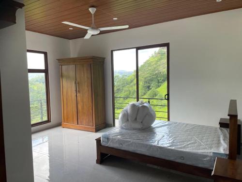 Stone gal in دلتوته Stone gal in دلتوته