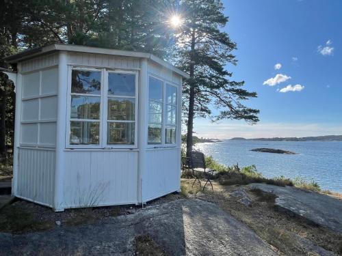 Stuga i Hallestrand, Stromstad in Stromstad Stuga i Hallestrand, Stromstad in Stromstad