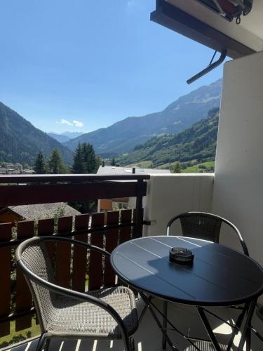 Goliath 44 & 45 in 洛伊克巴德市中心 Goliath 44 & 45 in 洛伊克巴德市中心