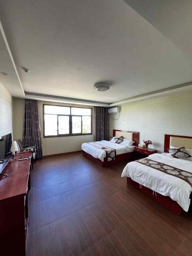 Jia Heng Holiday Inn Hotel in Neiafu Jia Heng Holiday Inn Hotel in Neiafu