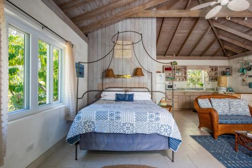 Poponi Cottage cottage in North Palmetto Point Poponi Cottage cottage in North Palmetto Point