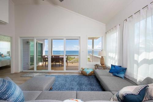 Lavender Beach House home in James Pt Lavender Beach House home in James Pt