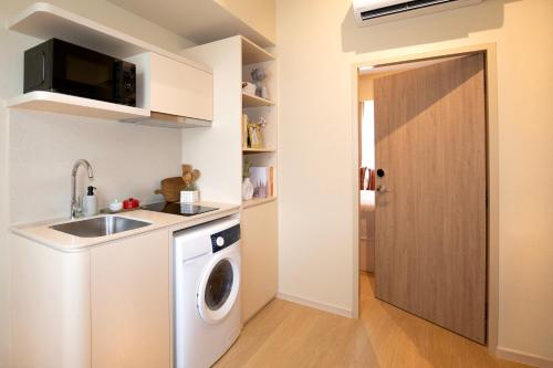 Coliwoo Bukit Timah Fire Station - CoLiving in Bukit Batok Coliwoo Bukit Timah Fire Station - CoLiving in Bukit Batok