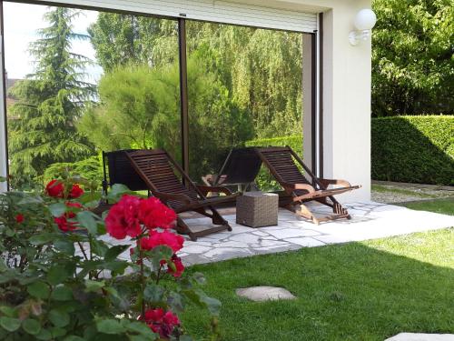 Balcony/terrace, Carnetin Le Parc, Gite et B&B in Thorigny-sur-Marne Balcony/terrace, Carnetin Le Parc, Gite et B&B in Thorigny-sur-Marne