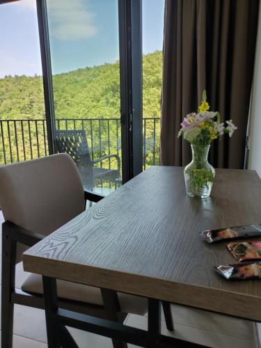 Surrounding environment, The Whispering Oaks Retreat in Pambak (Lori) Surrounding environment, The Whispering Oaks Retreat in Pambak (Lori)