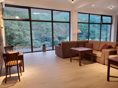 Bar/lounge, The Whispering Oaks Retreat in Pambak (Lori) Bar/lounge, The Whispering Oaks Retreat in Pambak (Lori)