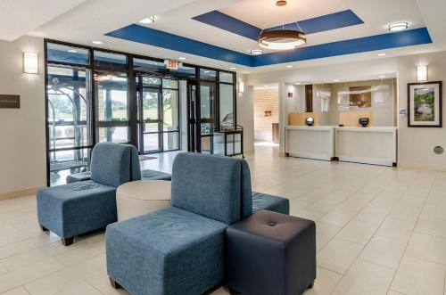 Lobby, Comfort Inn & Suites Troutville-Roanoke North in Troutville (VA) Lobby, Comfort Inn & Suites Troutville-Roanoke North in Troutville (VA)