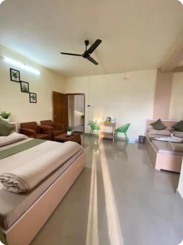 Safe &Spacious Villa for a group of Family&Friends in Malki Safe &Spacious Villa for a group of Family&Friends in Malki